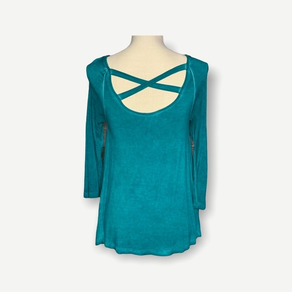 Cloud Chaser Cross Back Top - Picture 2 of 7